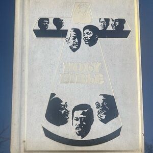 1976 Vintage Holy Bible Black Heritage Red Letter Edition King James Version